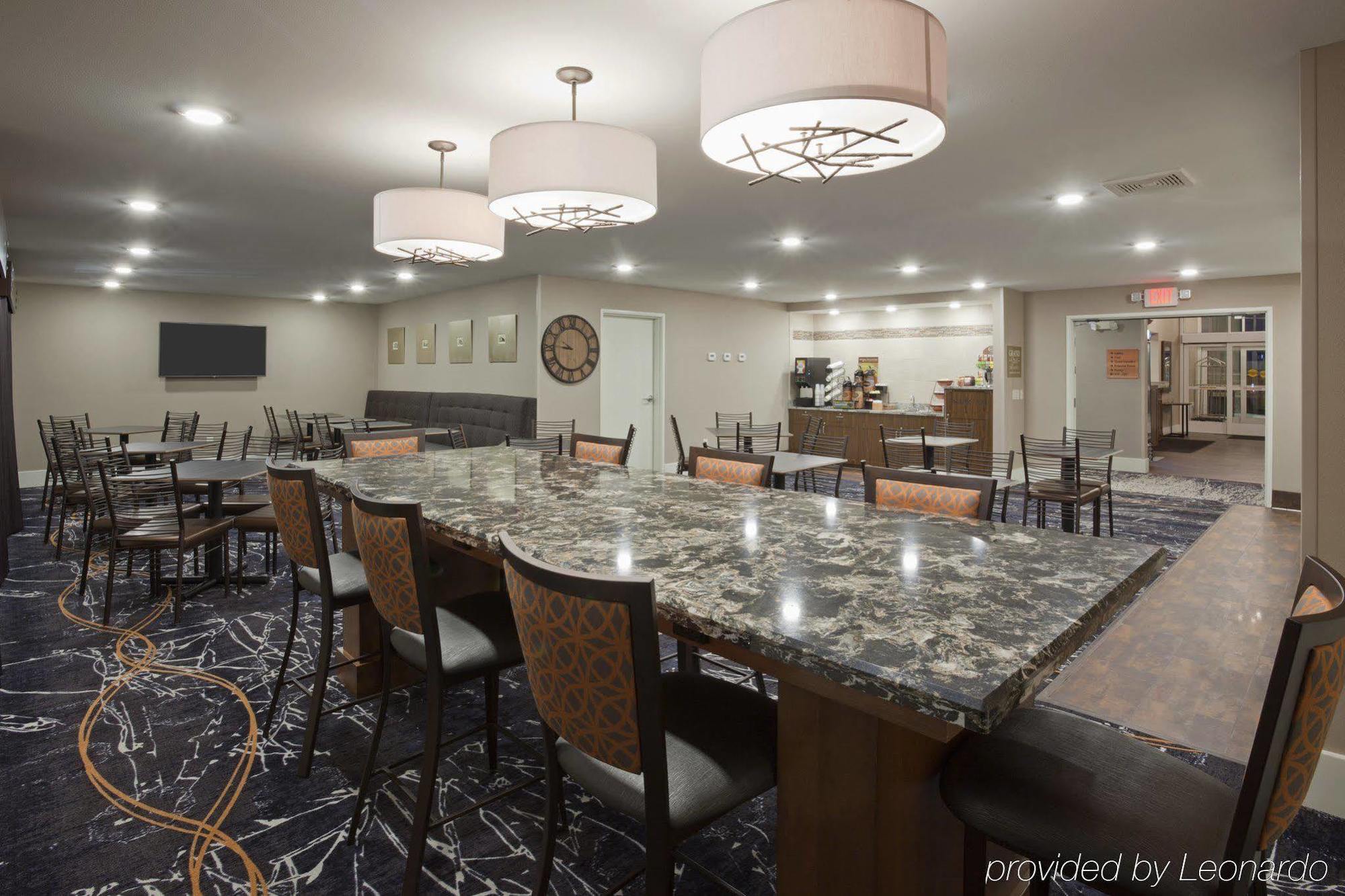 Grandstay & - Morris